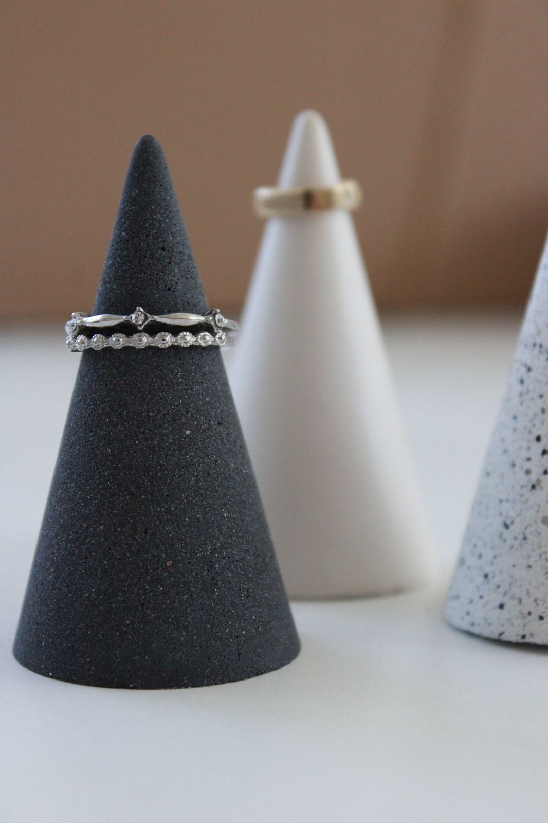 Ring Holder - Cone style